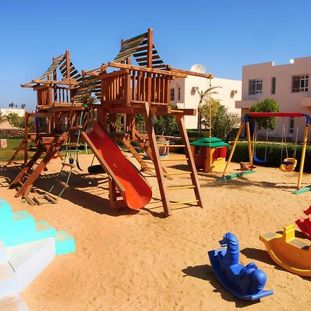 Vai By Romance Hotel & Aqua Park Ain Sukhna Bagian luar foto